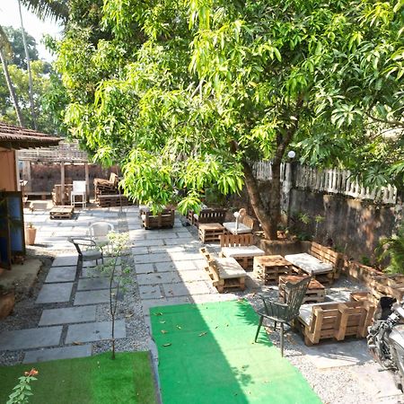 Streetmates Hostel Anjuna Ngoại thất bức ảnh