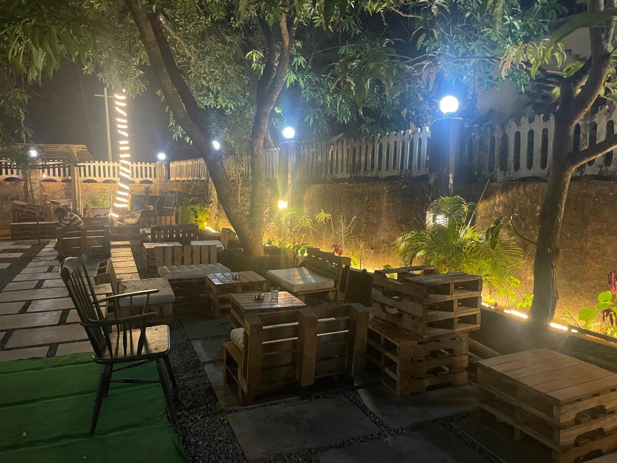 Streetmates Hostel Anjuna Ngoại thất bức ảnh